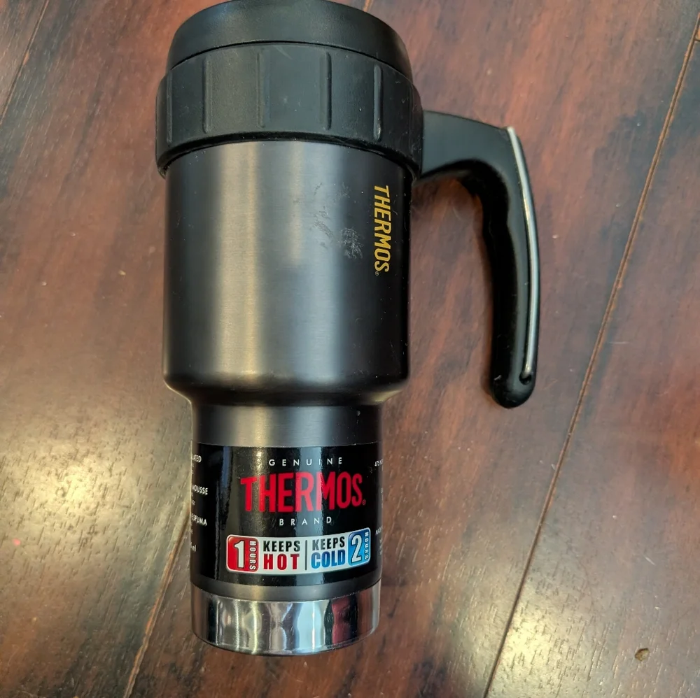 Thermos Black and Silver Insulated Mug